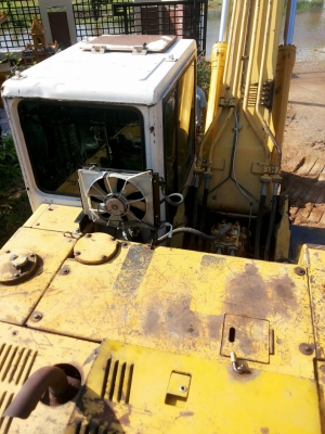 ขาย PC 200-5  สภาพพร้อมใช้ ไฟฟ้าครบ เจ้าของขายเอง