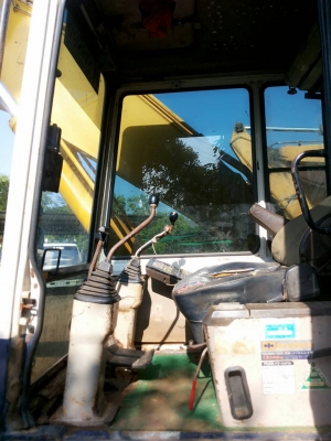 ขาย PC 200-5  สภาพพร้อมใช้ ไฟฟ้าครบ เจ้าของขายเอง