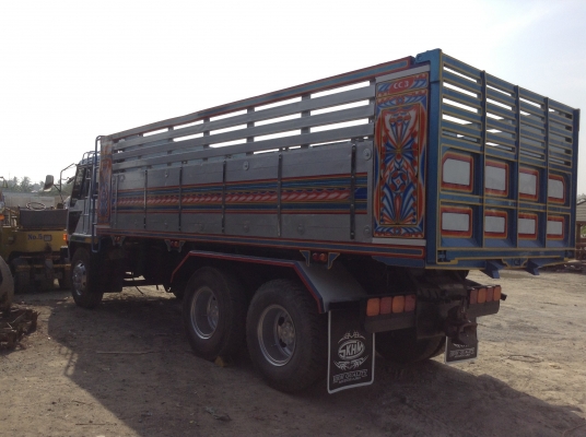 ขายสิบล้อดั้มMITSUBISHI527Sเทอร์โบเกียร์10สปีดNGV8ถัง งามๆครับ