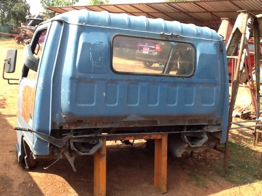 จองแล้วครับจากคนเมืองช้างครับหัวNPR ขายถูกๆ23500ครับเอาไปเก็บสีนิดหน่อยพร้อมใช้งานครับชุดขาตั้งคำ้หัวครบ จองแล้วครับจากคนเมืองช้างครับหัวNPR ขายถูกๆ23500ครับเอาไปเก็บสีนิดหน่อยพร้อมใช้งานครับชุดขาตั้งคำ้หัวครบ