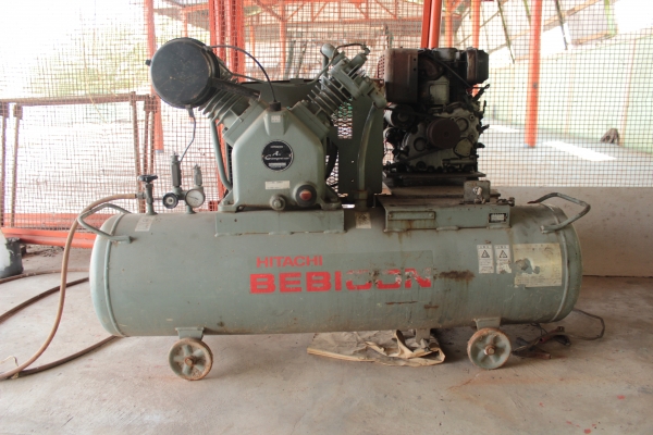 ขายเครื่องปั้มลม HITACHI( BEBICON ) เครื่องยนต์ดีเซล 1สูบ แรงดี ราคา 35,000บาท