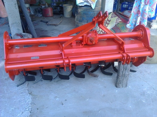 ขายด่วนรถไถคูโบต้า L3608 อุปกรณ์ 3 ชิ้น