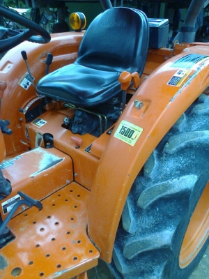 ขายด่วนรถไถคูโบต้า L3608 อุปกรณ์ 3 ชิ้น