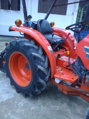 ขายด่วนรถไถคูโบต้า L3608 อุปกรณ์ 3 ชิ้น