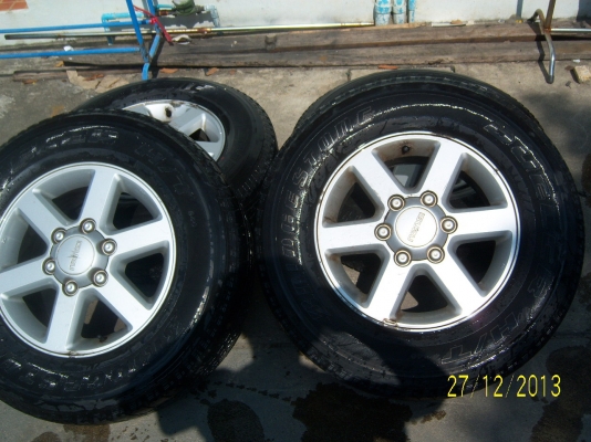 แม็กอีซูซุไฮเลนเดอร์ ขอบ 16 พร้อมยาง 245 70 16  1ชุด