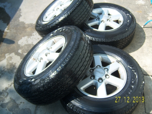 แม็กอีซูซุไฮเลนเดอร์ ขอบ 16 พร้อมยาง 245 70 16  1ชุด