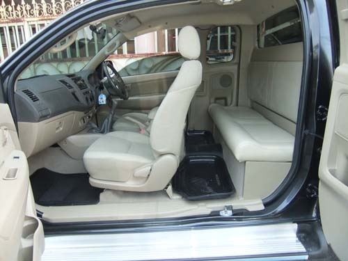 Toyota vigo 2.5E prerunner opencab ปี 2011 สีดำ Toyota vigo 2.5E prerunner opencab ปี 2011 สีดำ