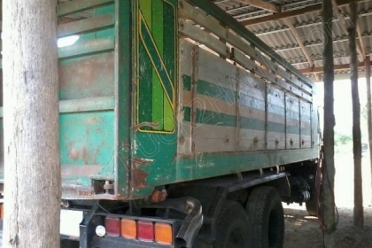 รถบรรทุก 10 ล้อดั๊มพ์ ยี่ห้อ MITSUBISHI รุ่น FN527