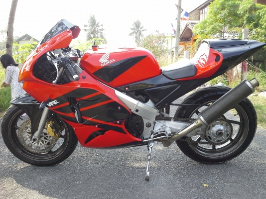 ขาย HONDA VFR NC30 ทะเบียนแท้กรุงเทพ พร้อมโอนสภาพสวย ยางใหม่ สีใหม่
