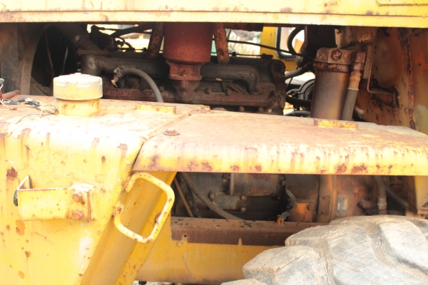 ขายรถตักล้อยาง TCM เครื่อง6สูบ ราคา 390,000บาท