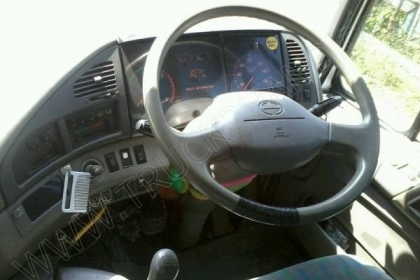 รถบรรทุกพ่วงแม่ลูก แม่-ลูก ยี่ห้อ NISSAN