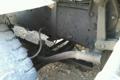 รถบรรทุกพ่วงแม่ลูก แม่-ลูก ยี่ห้อ NISSAN