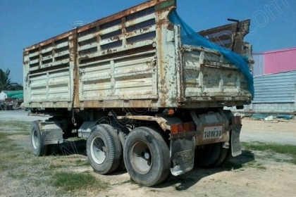 รถบรรทุกพ่วงแม่ลูก แม่-ลูก ยี่ห้อ NISSAN