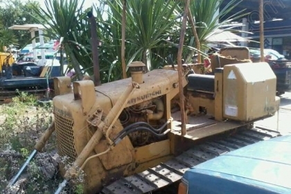 รถแทร็กเตอร์ ยี่ห้อ MITSUBISHI