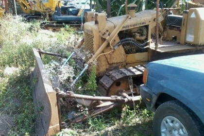 รถแทร็กเตอร์ ยี่ห้อ MITSUBISHI