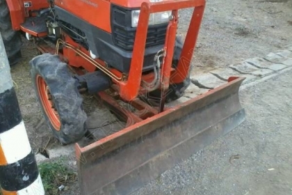 รถไถ ยี่ห้อ KUBOTA