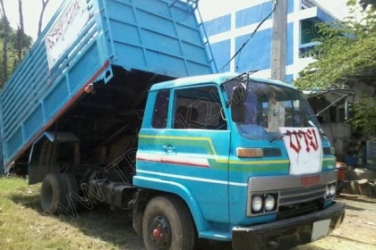 รถบรรทุก 6ล้อดั๊มพ์ ยี่้ห้อ ISUZU 110แรง