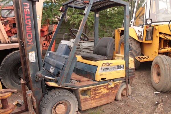 ขายรถยก KOMATSU FD15-15 1.5ตัน ราคา 160,000 บาท