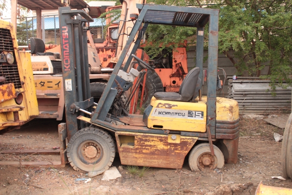 ขายรถยก KOMATSU FD15-15 1.5ตัน ราคา 160,000 บาท