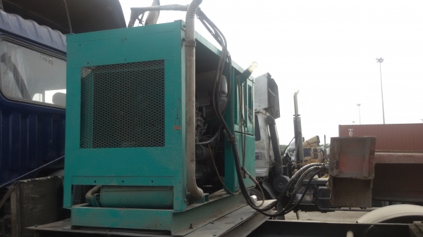 ขาย เครื่องปั่นไฟ 25kva  3 เฟส