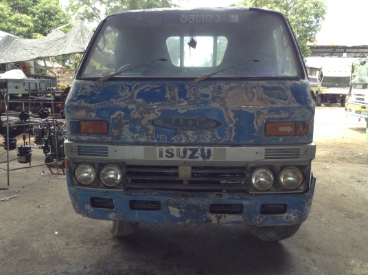 ขายTLหัวรถตามสภาพ Isuzu ตามสภาพ