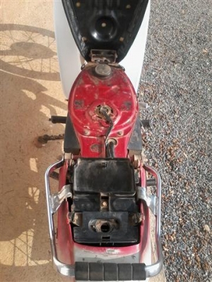 ขายดรีมตูดเป็ดหรือโฉมคุรุสภาทะเบียนพร้อมโอนภาษีขาดปี 42 เครื่องเดิมอะไหรเดิมติดรถ