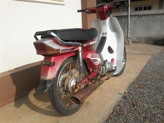 ขายดรีมตูดเป็ดหรือโฉมคุรุสภาทะเบียนพร้อมโอนภาษีขาดปี 42 เครื่องเดิมอะไหรเดิมติดรถ