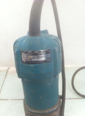 เร้าเตอร์Makita 3709  สภาพใหม่ ราคาถูกๆ