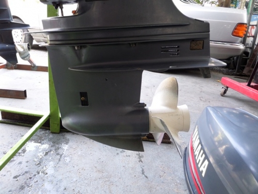 เครื่องเรือ YAMAHA 40 แรง 2 จังหวะ  CV  นำเข้าจากญี่ปุ่น