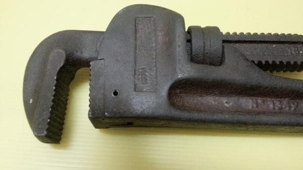 ขายประแจจับท่อแป๊บแบบขาก้านเดี่ยวตัวใหญ่รุ่นเก่าผลิตจากประเทศสเปนครับ