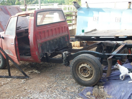 หัวและ  คัชซี  อุปกรครบ ยกเครื่องใส่ขี่ได้เลย  หรือแยกชุดหัวเก้ง ราคาคุยกันใด้ครับบางเดิมมากใม่ผุ