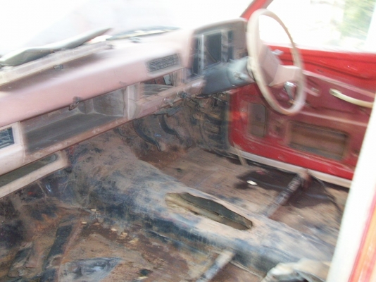 หัวและ  คัชซี  อุปกรครบ ยกเครื่องใส่ขี่ได้เลย  หรือแยกชุดหัวเก้ง ราคาคุยกันใด้ครับบางเดิมมากใม่ผุ