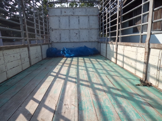 ขาย915000บาท รถ6ล้อฮีโน่เมก้าสภาพ90\%สวยสดทั้งคันพร้อมใช้งานคับ