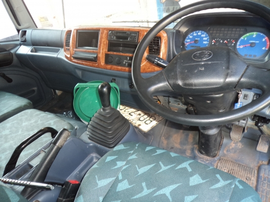 ขาย915000บาท รถ6ล้อฮีโน่เมก้าสภาพ90\%สวยสดทั้งคันพร้อมใช้งานคับ