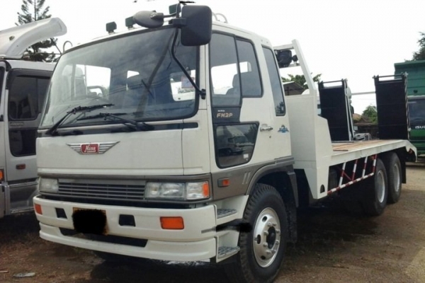 รถสิบล้อ Fm3h 195แรง 2เพลา สโลกลาง หางปลา  พร้อมบันไดไฮโดลิก 1,250,000