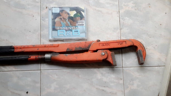 ประแจขันท่อ3นิ้ว600บาท