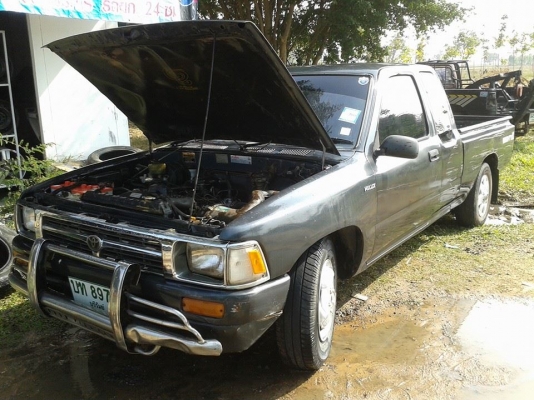 รถกระบะไมตี้แค็ป  เครื่อง 2500  ปี 2534 พวงมาลัยธรรมดา  เครื่องดี ยางดี คันซีสวย