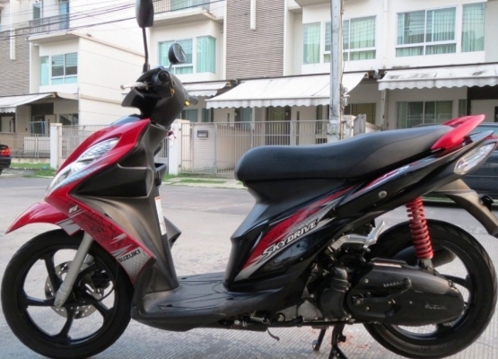 Suzuki Skydrive ล้อแม็กซ์ 2012 หัวฉีด ลายใหม่ เดิมดี ไม่มีบิวด์ เพียง 23,900 บาทเท่านั้น Suzuki Skydrive ล้อแม็กซ์ 2012 หัวฉีด ลายใหม่ เดิมดี ไม่มีบิวด์ เพียง 23,900 บาทเท่านั้น