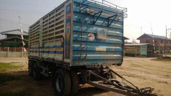 ขายลูกพ่วงไม่ดั๊มพ์คอกเกษตร ยาว 6.50 เมตร 3 เพลาแท้ ทะเบียนพร้อม