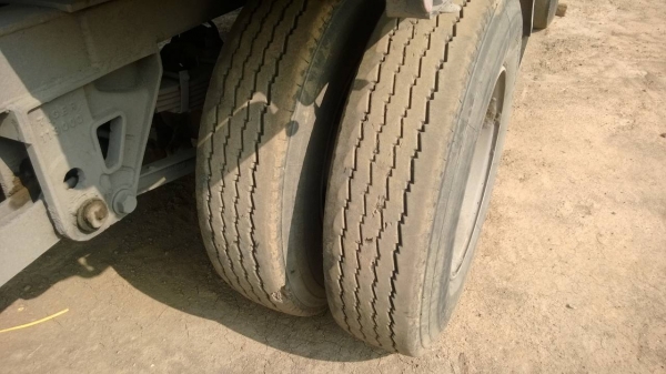 ขายลูกพ่วงไม่ดั๊มพ์คอกเกษตร ยาว 6.50 เมตร 3 เพลาแท้ ทะเบียนพร้อม