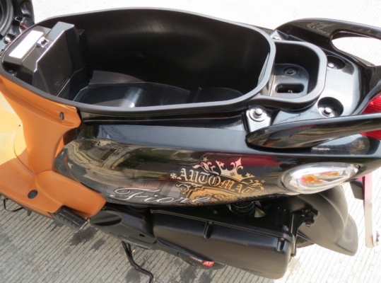 Yamaha Fiore สีลายฮิต แจ่มสุดในรุ่น ปี 2012 เดิมดี ไม่มีบิวด์ เพียง 22,900 บาทเท่านั้น