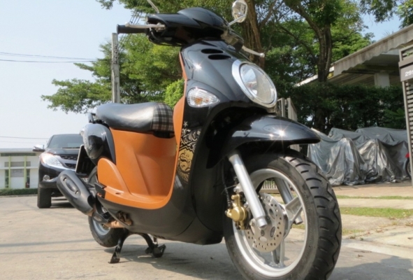Yamaha Fiore สีลายฮิต แจ่มสุดในรุ่น ปี 2012 เดิมดี ไม่มีบิวด์ เพียง 22,900 บาทเท่านั้น