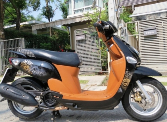 Yamaha Fiore สีลายฮิต แจ่มสุดในรุ่น ปี 2012 เดิมดี ไม่มีบิวด์ เพียง 22,900 บาทเท่านั้น