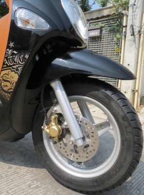 Yamaha Fiore สีลายฮิต แจ่มสุดในรุ่น ปี 2012 เดิมดี ไม่มีบิวด์ เพียง 22,900 บาทเท่านั้น