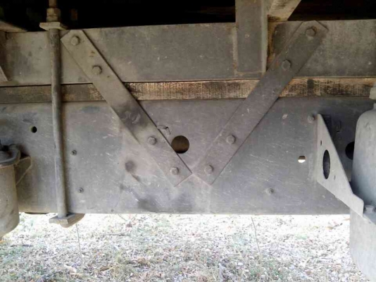 ขายรถหกล้อ  เครื่อง 145 แรง เครื่องดี  แคซซีสวย