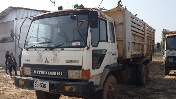 ขายด่วนกระดั้มครบชุดถอดลงจาก Mitsubishi ดั้มKCโคราชยาว6ม.จองโทร0801515451