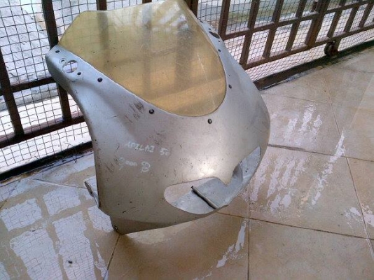 ขายแฟริ่ง rc212 และหน้า apilia 0800453443 ขายแฟริ่ง rc212 และหน้า apilia 0800453443