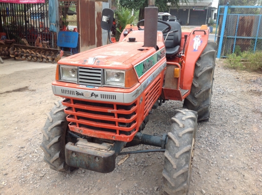 ปัญญาแทรคเตอร์มาแล้ว...จัดมาให้ครับ คูโบต้า L1-265 พร้อมผาน 6x22   ตามสภาพ จัดส่ง อ.สันทราย จ.เชียงใหม่