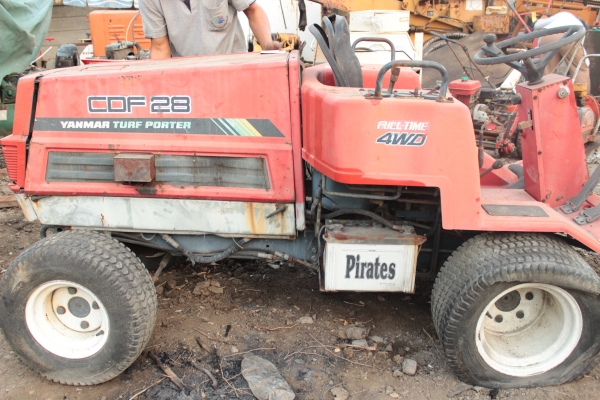 ขายรถตัดหญ้า-รถเอนกประสงค์ YANMAR CDF28 4WD เครื่องดีเซล 3สูบ ราคา 48,000 บาท
