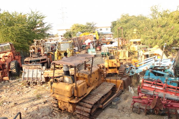 ขายเครื่องจักรกลหนัก เช่น รถหน้าตักหลังขุด รถแบคโฮ รถไถ รถแทรกเตอร์ รถโฟล์คลิฟ รถตัก ราคาสอบถามได้